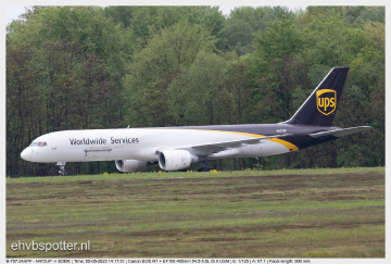 United Parcel Service_N472UP-B-757-24APF_EDDK.jpg