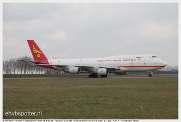 Yangtze River Express Airlines_B-2437-B-747-481F_EHAM.jpg