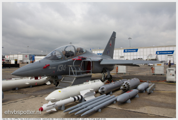 Yak-130 Mitten