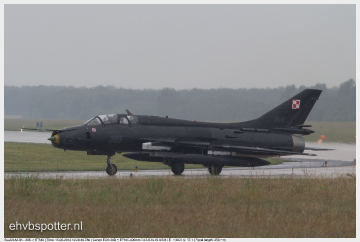 Su-22UM-3K - 305_ETNG