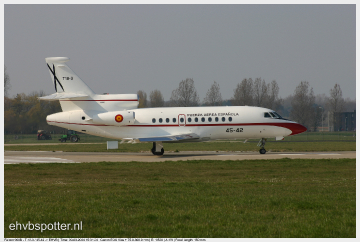 Falcon 900B - T.18-3_EHVB