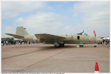 Canberra PR9 - XH135_EGVA
