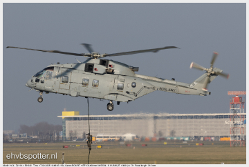 Merlin HC4 - ZJ119_EHAM