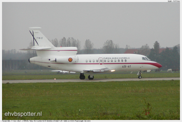 2002_10_15_16_37_39_Falcon 900 - T.18-2