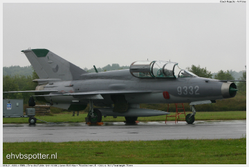 2004_07_20_12_01_13_MiG-21UM - 9332