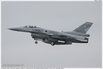 2011_05_16_10_58_47_F-16C-52CF - 4055