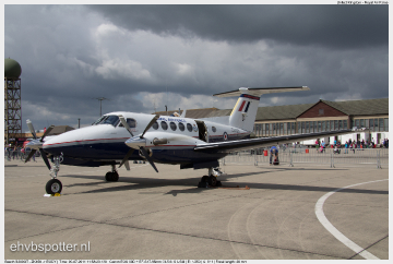 2011_07_09_11_58_20_Beech B200GT - ZK458