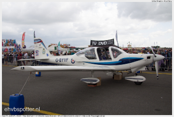 2011_07_09_12_19_56_Tutor T1 - G-BYVF