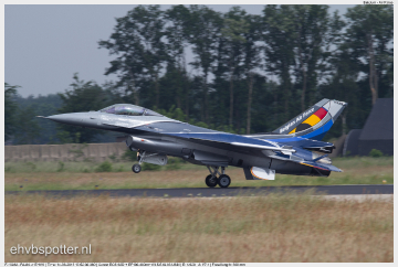 2013_06_14_10_52_30_F-16AM - FA-84