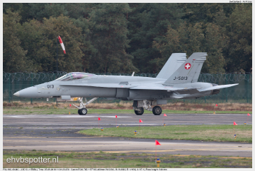 2018_09_07_11_01_23_F-A-18C-49-MC - J-5013