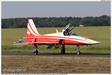 2026_06_26_18_21_10_F-5E - J-3088