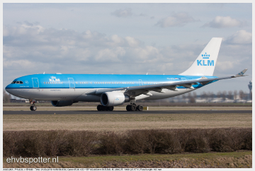 A330-203 - PH-AOL_EHAM